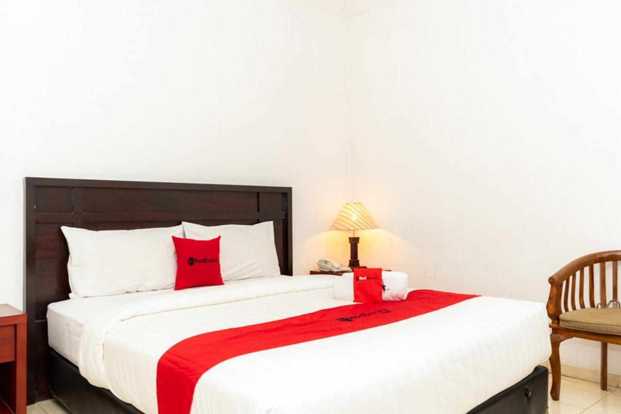 Reddoorz Plus Syariah Near Java Supermall Semarang 2 Exterior foto